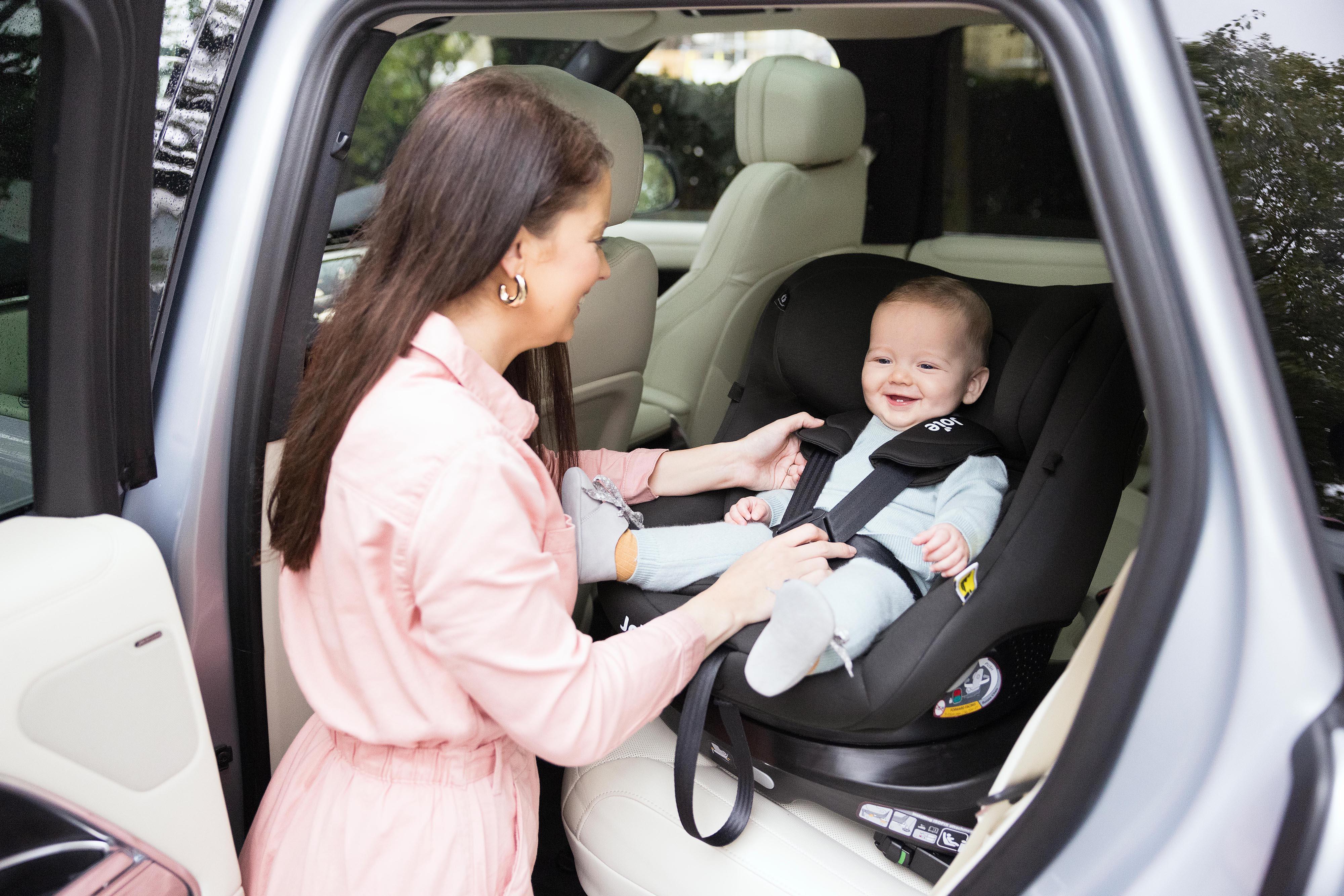 Joie i-Pivot Group 0+1 R129 Car Seat - Shale 11 Joie i-Pivot Group 0+1 R129 Car Seat - Shale