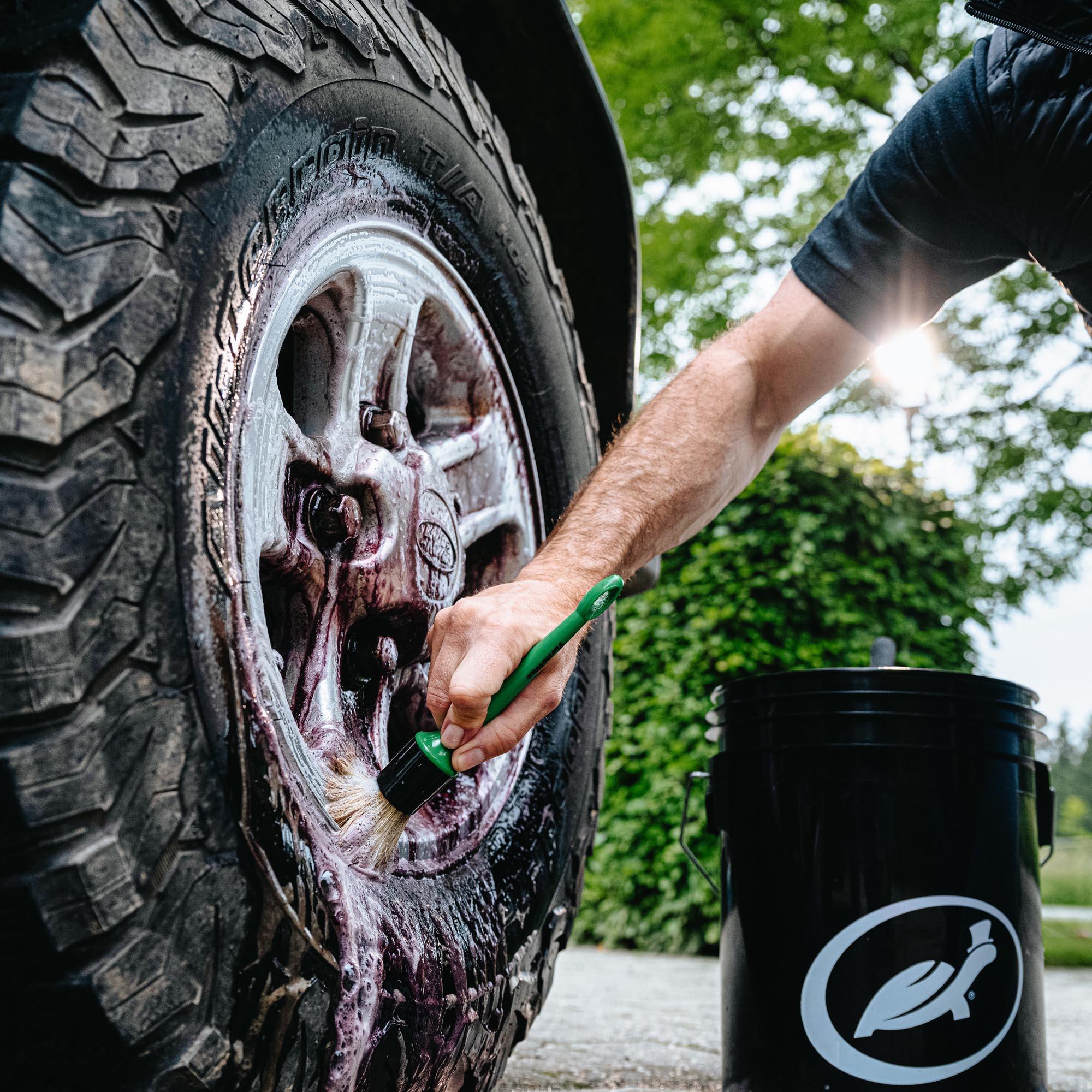 Turtle Wax Hybrid Solutions Ultimate Pro Detailing Brush Set 6 Turtle Wax Hybrid Solutions Ultimate Pro Detailing Brush Set