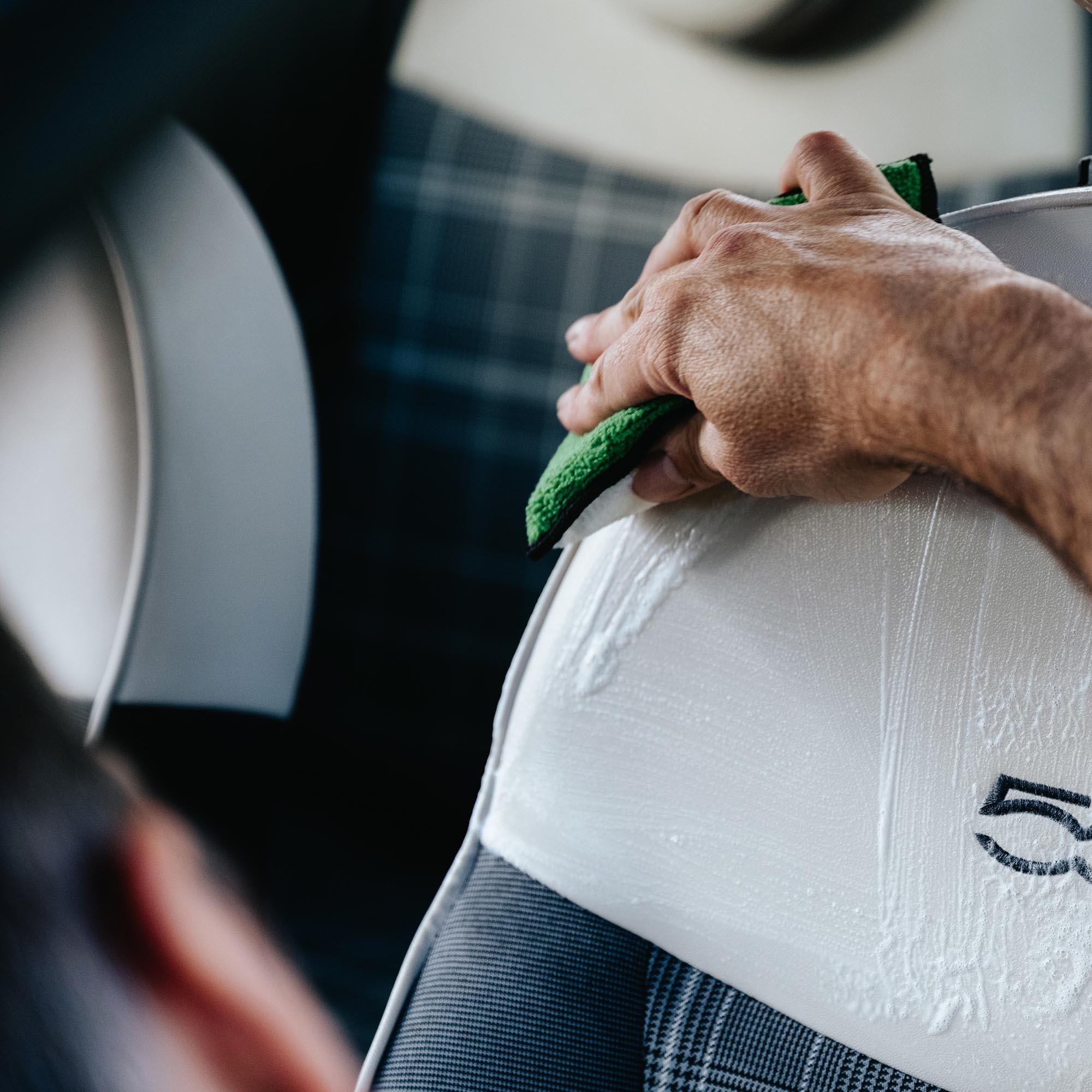 Turtle Wax Hybrid Solutions Scrub Warrior Interior Micro Sponge 5 Turtle Wax Hybrid Solutions Scrub Warrior Interior Micro Sponge