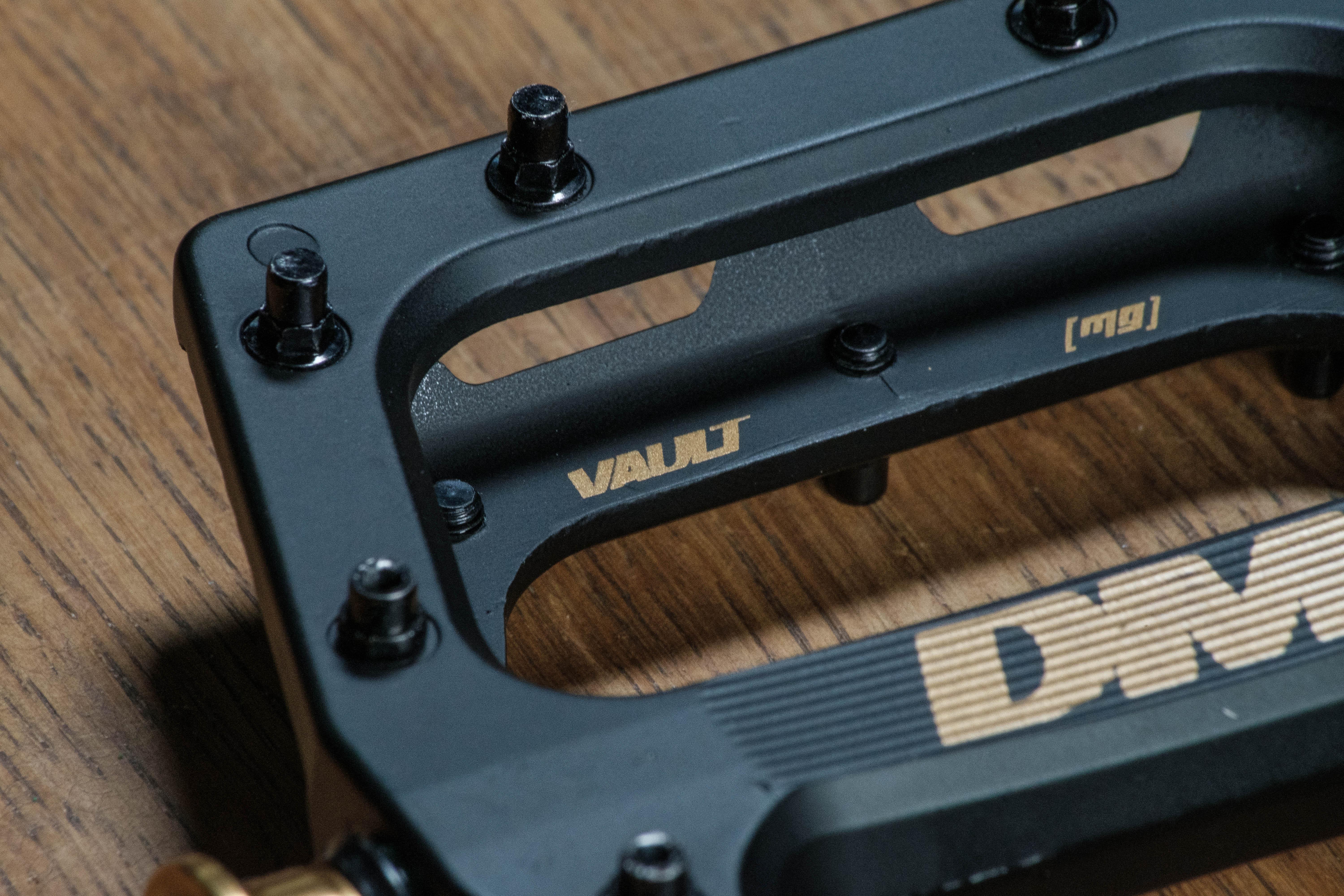 DMR Vault Mag SL Pedals 13 DMR Vault Mag SL Pedals