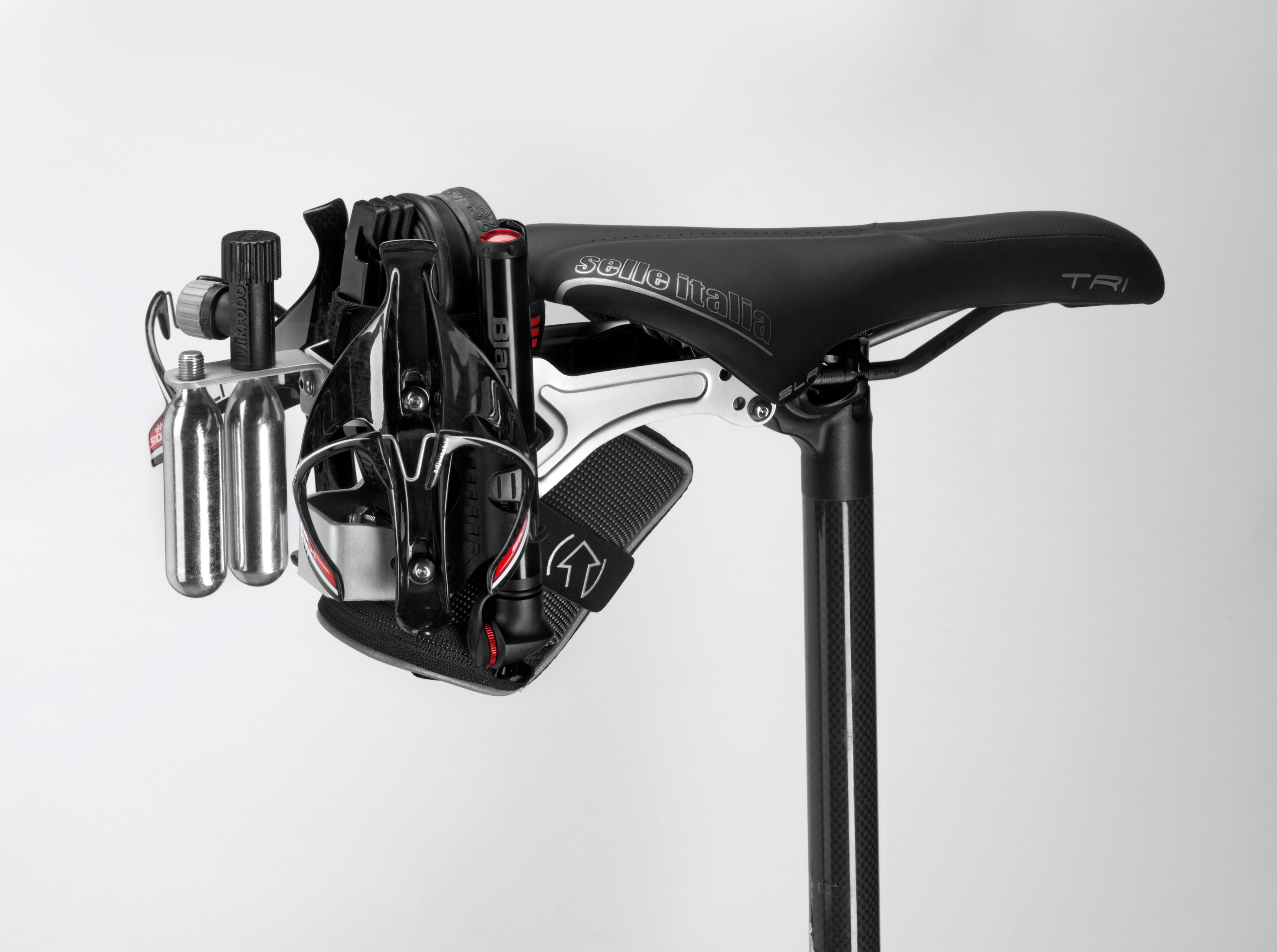 Skekane rear mount system black