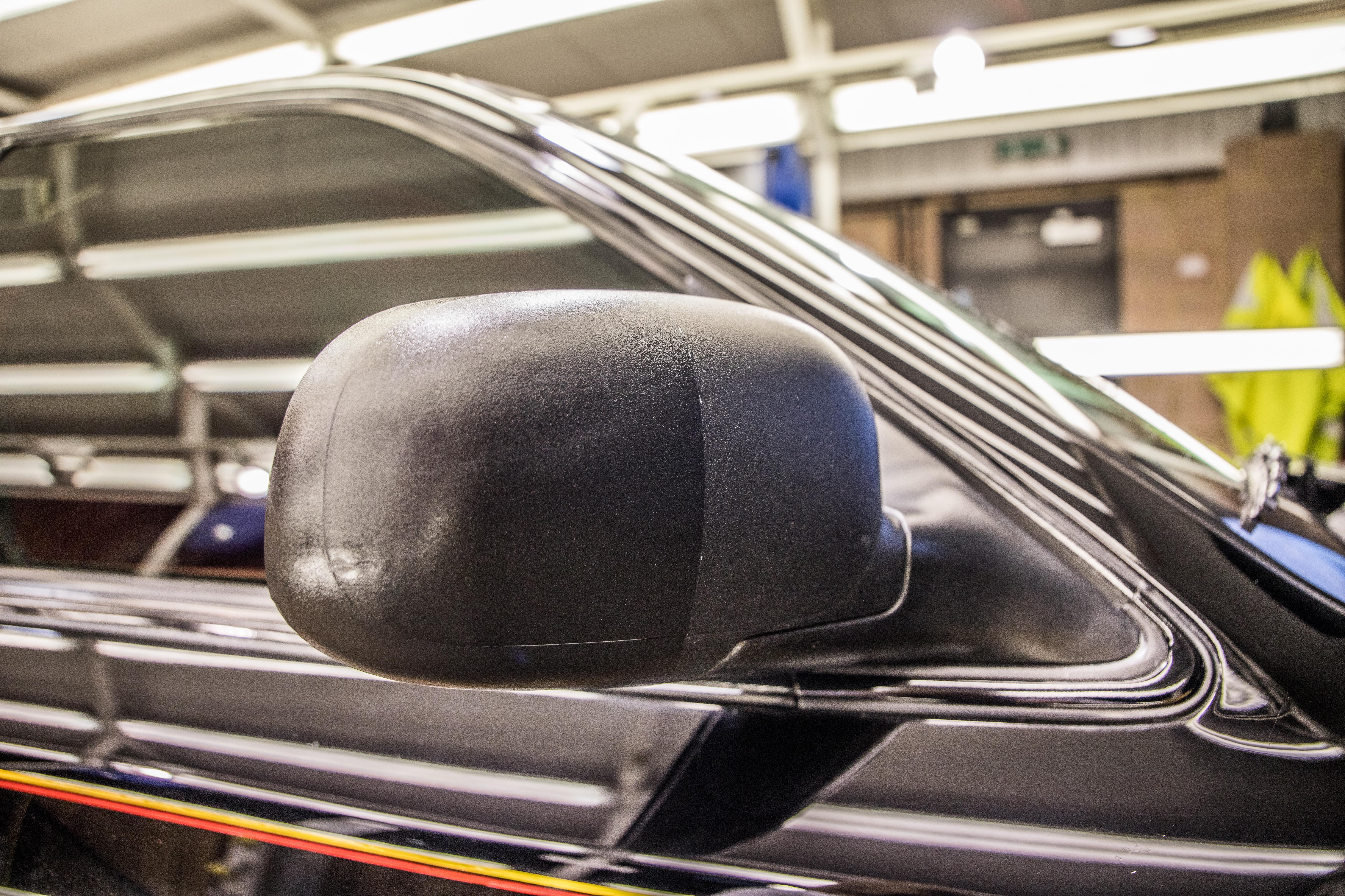 Meguiars Ultimate Black 355ml 5 Meguiars Ultimate Black 355ml