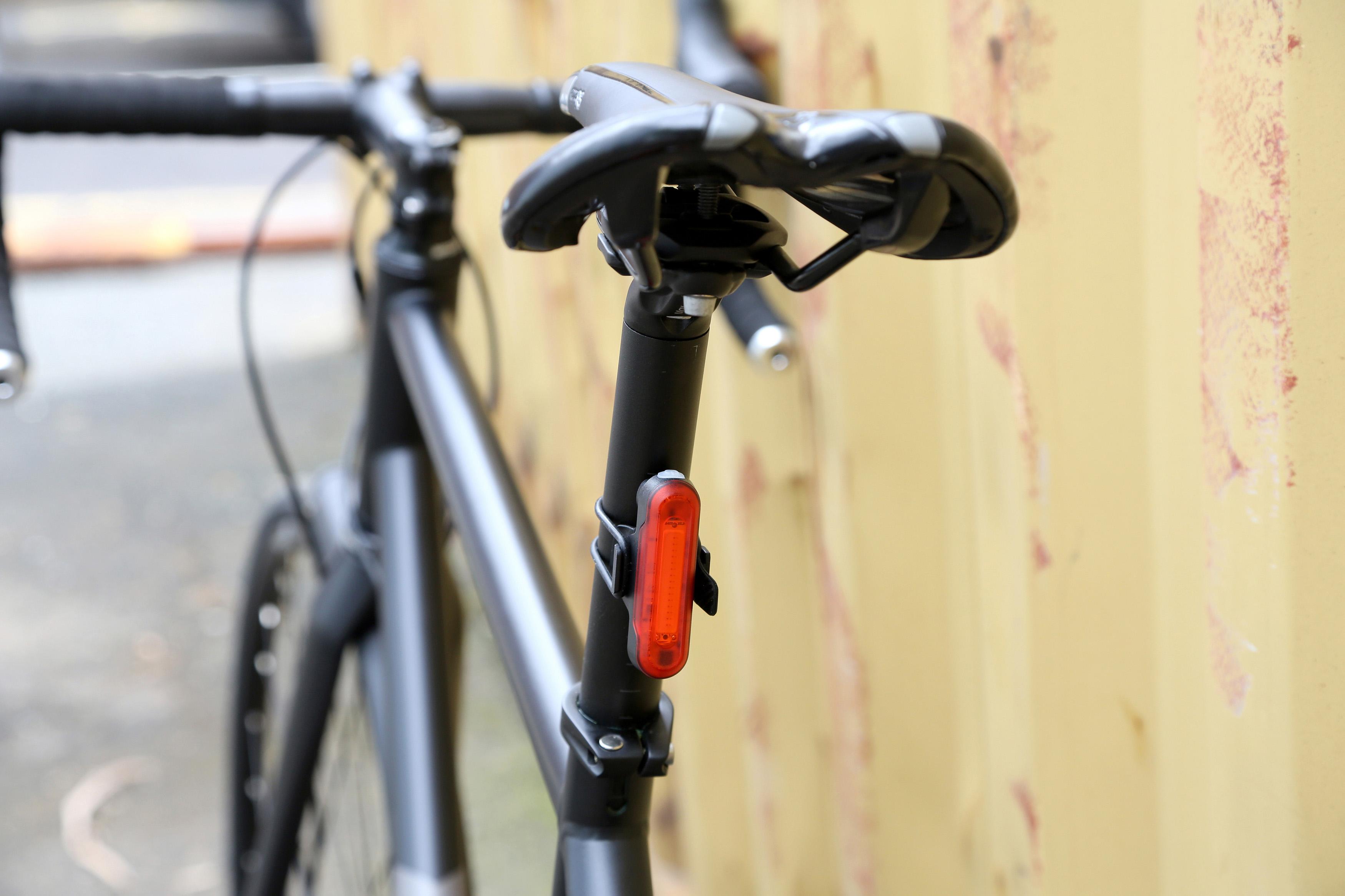 Halfords 25 Lumen Rear Bike Light