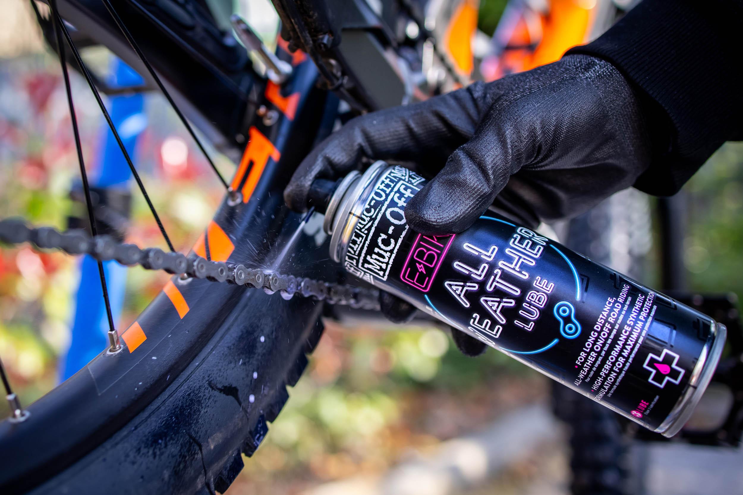 Muc-Off eBike All Weather Lube 250ml 7 Muc-Off eBike All Weather Lube 250ml