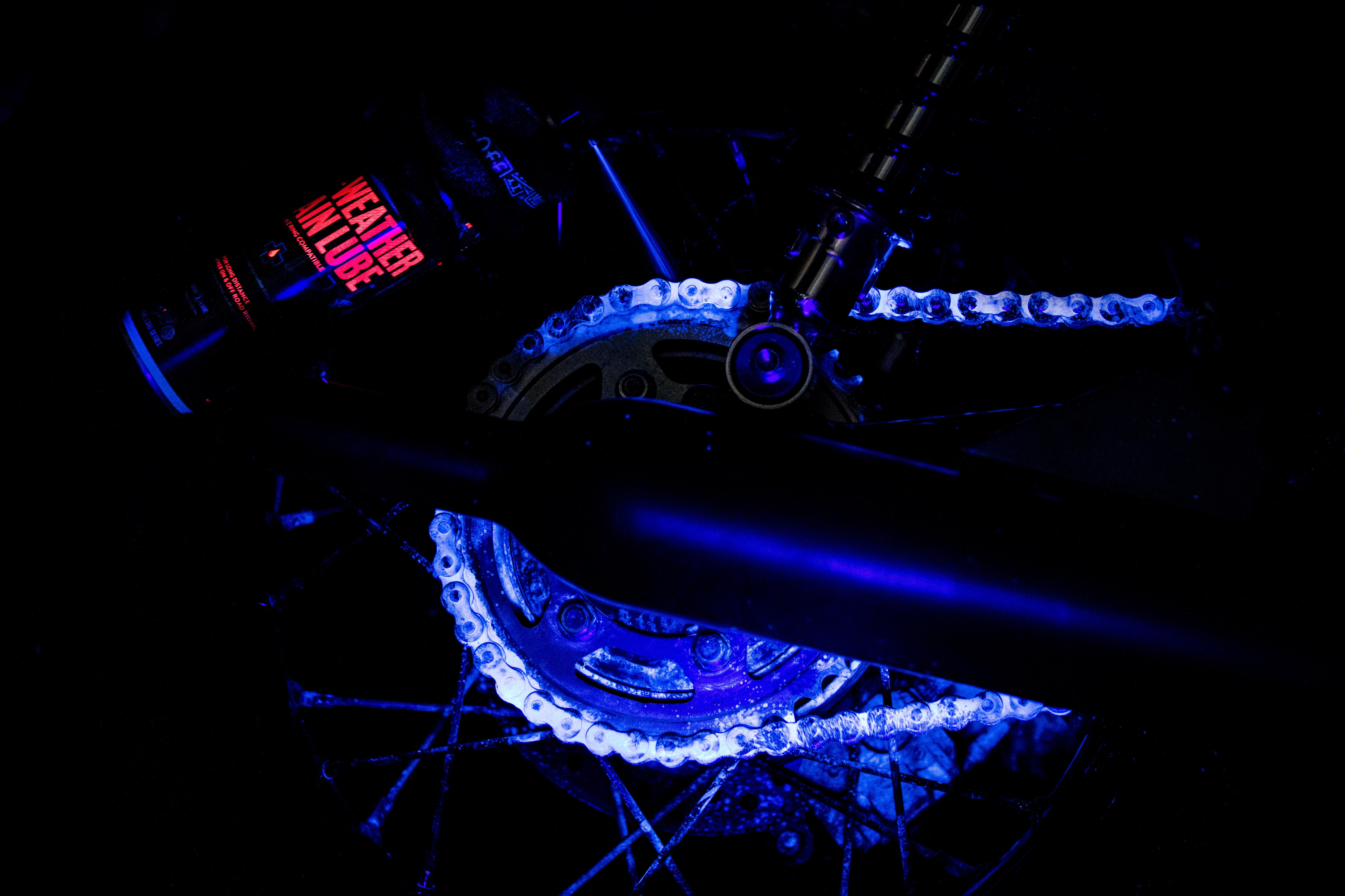 MUC-OFF All Weather Chain Lube - 400ml 7 MUC-OFF All Weather Chain Lube - 400ml