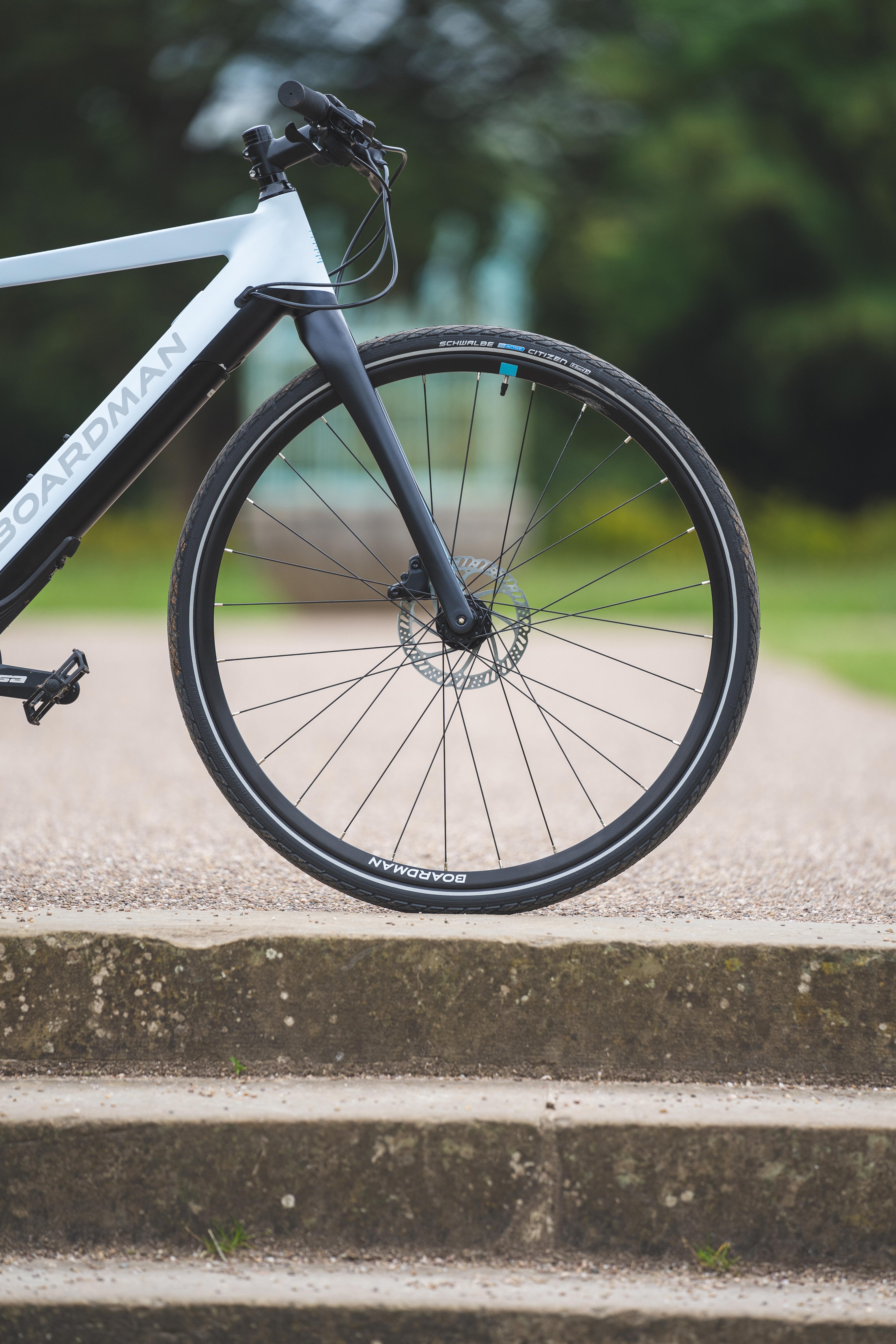 Boardman HYB 8.9E Womens Hybrid Electric Bike - S, M Frames 5 Boardman HYB 8.9E Womens Hybrid Electric Bike - S, M Frames