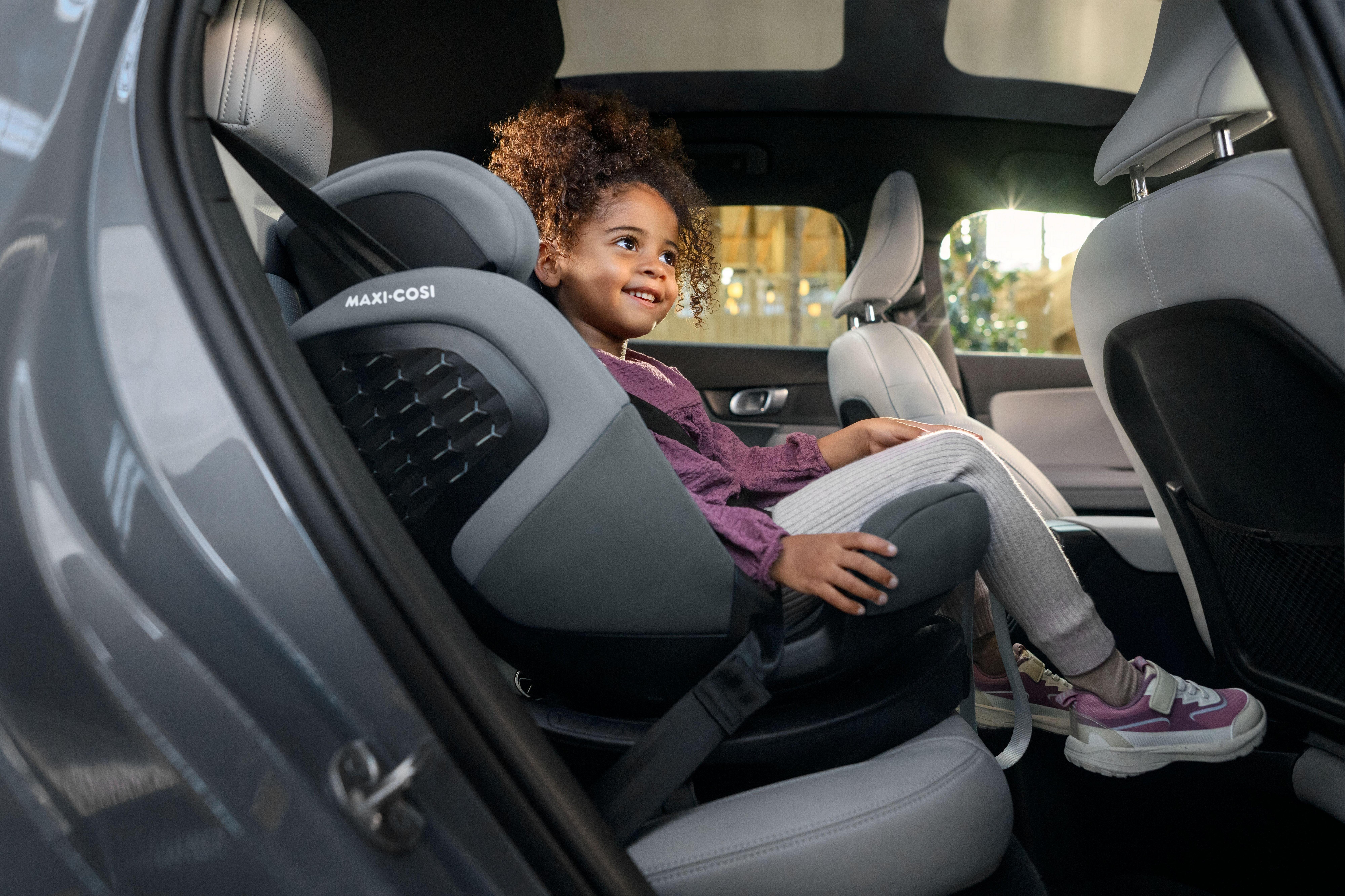 Maxi-Cosi Emerald S i-Size Rotating Group 0+/1/2/3 Graphite 12 Maxi-Cosi Emerald S i-Size Rotating Group 0+/1/2/3 Graphite