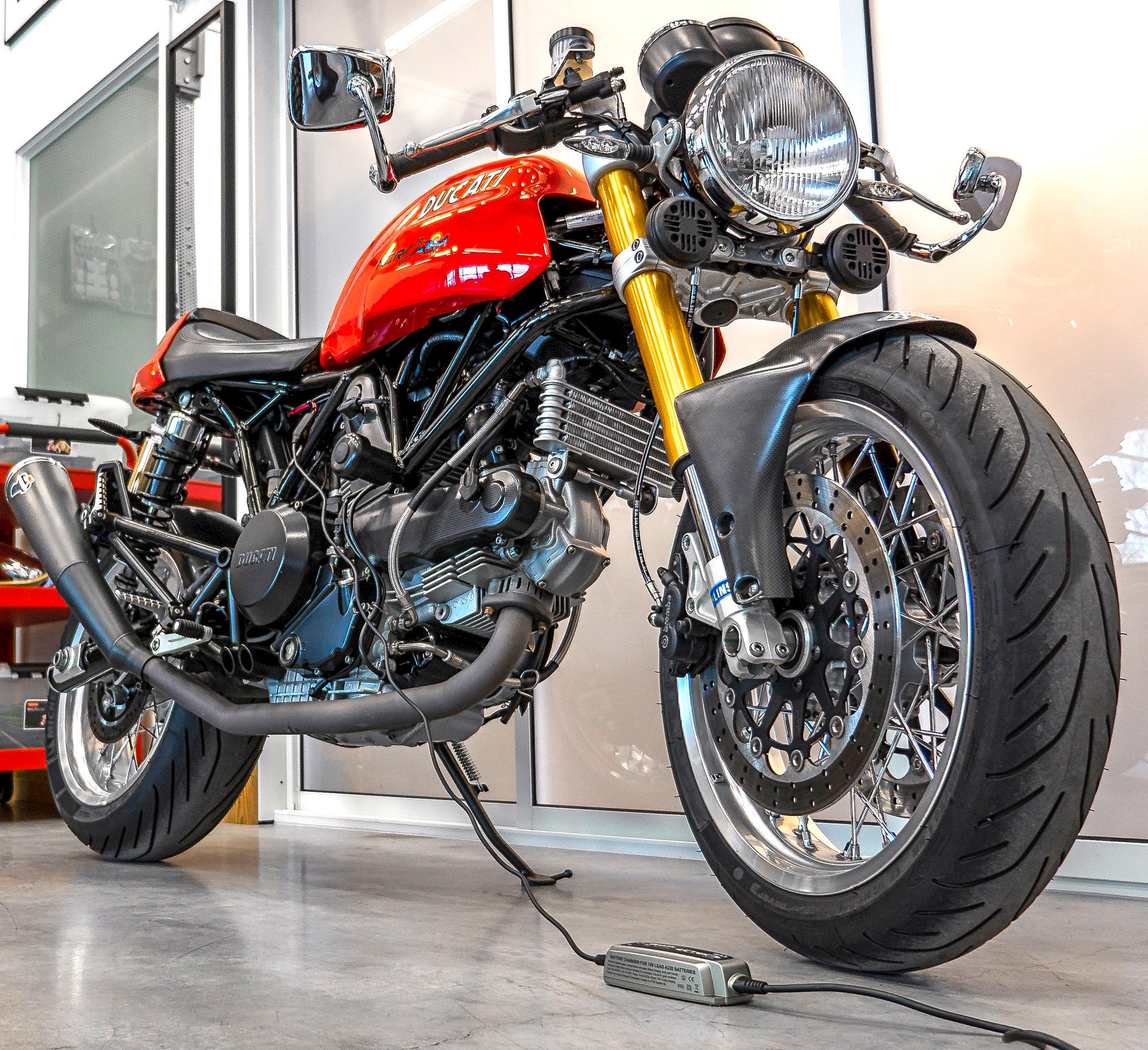 CTEK XS 0.8 UK Battery Charger 4 CTEK XS 0.8 UK Battery Charger