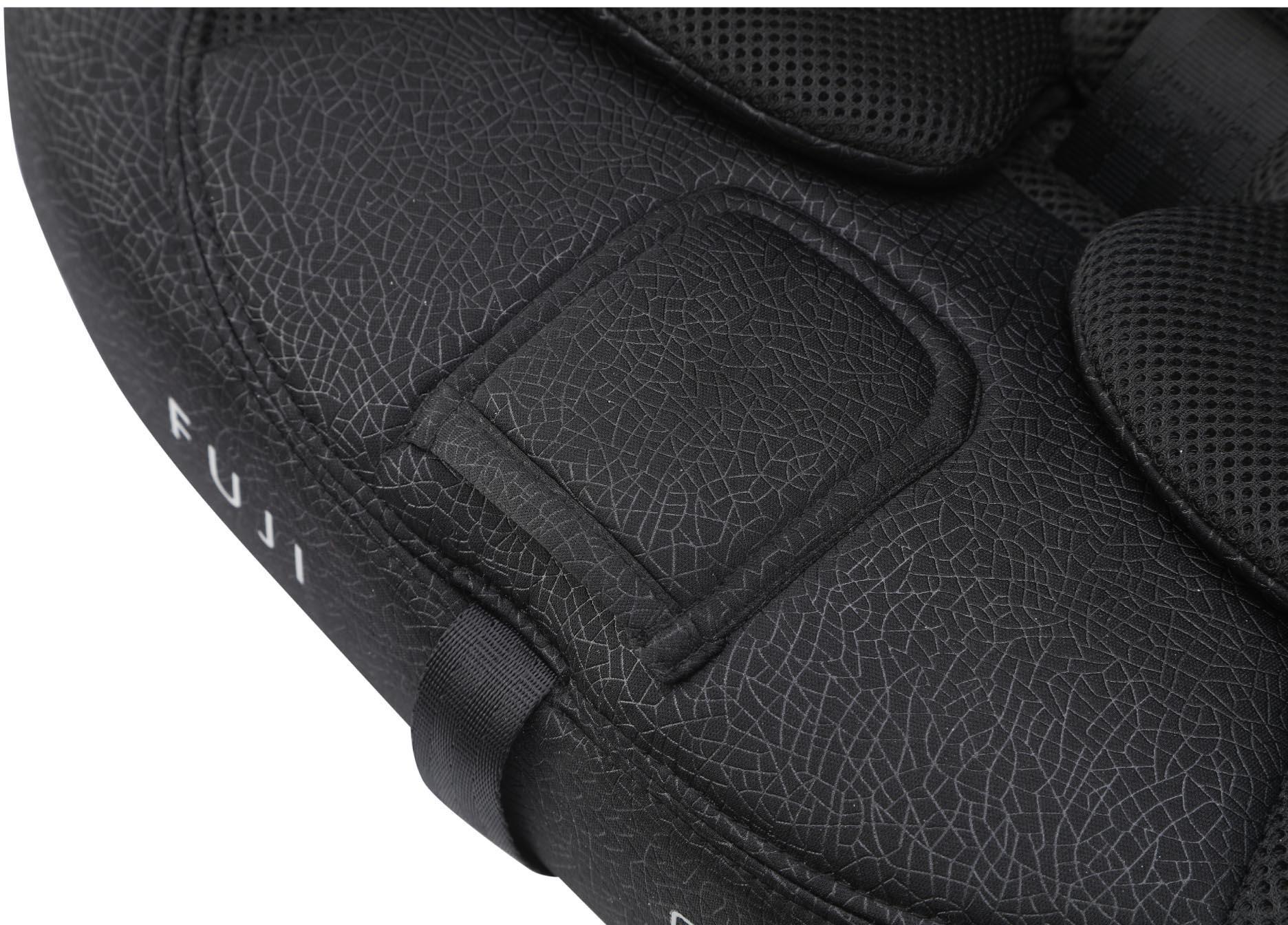 Cozy N Safe Fuji i-Size 76-150cm - Onyx 8 Cozy N Safe Fuji i-Size 76-150cm - Onyx