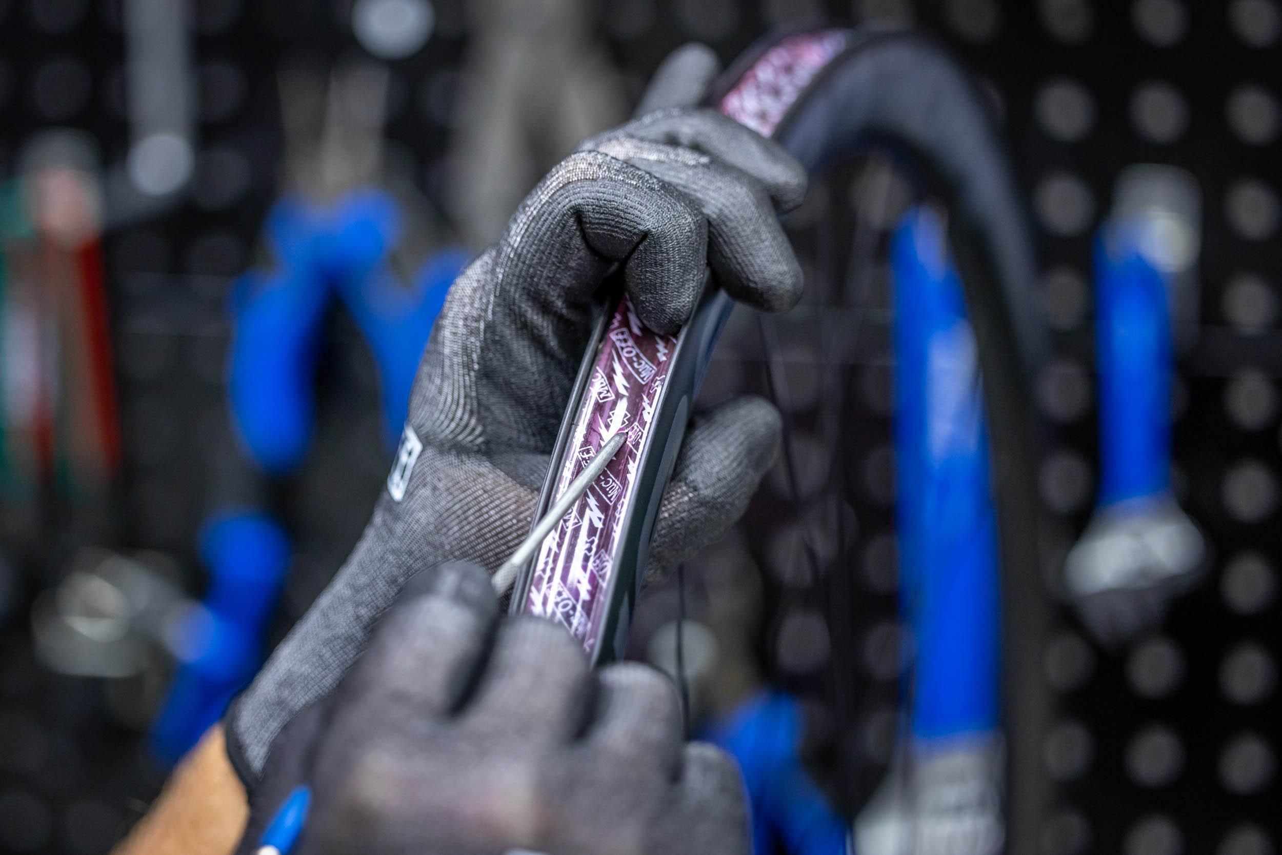 Muc-Off Tubeless Rim Tape 10m Roll 13 Muc-Off Tubeless Rim Tape 10m Roll