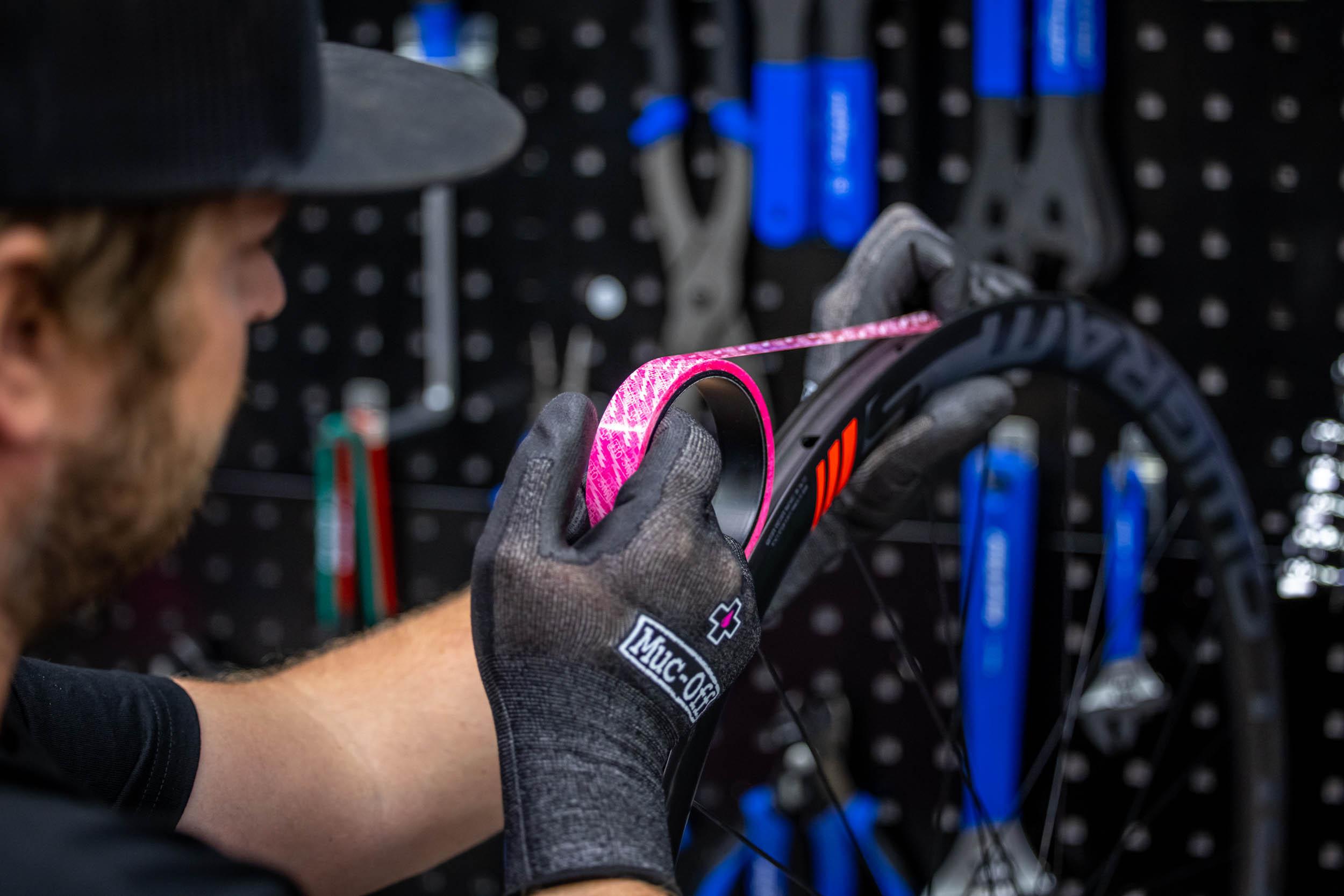 Muc-Off Tubeless Rim Tape 10m Roll 5 Muc-Off Tubeless Rim Tape 10m Roll