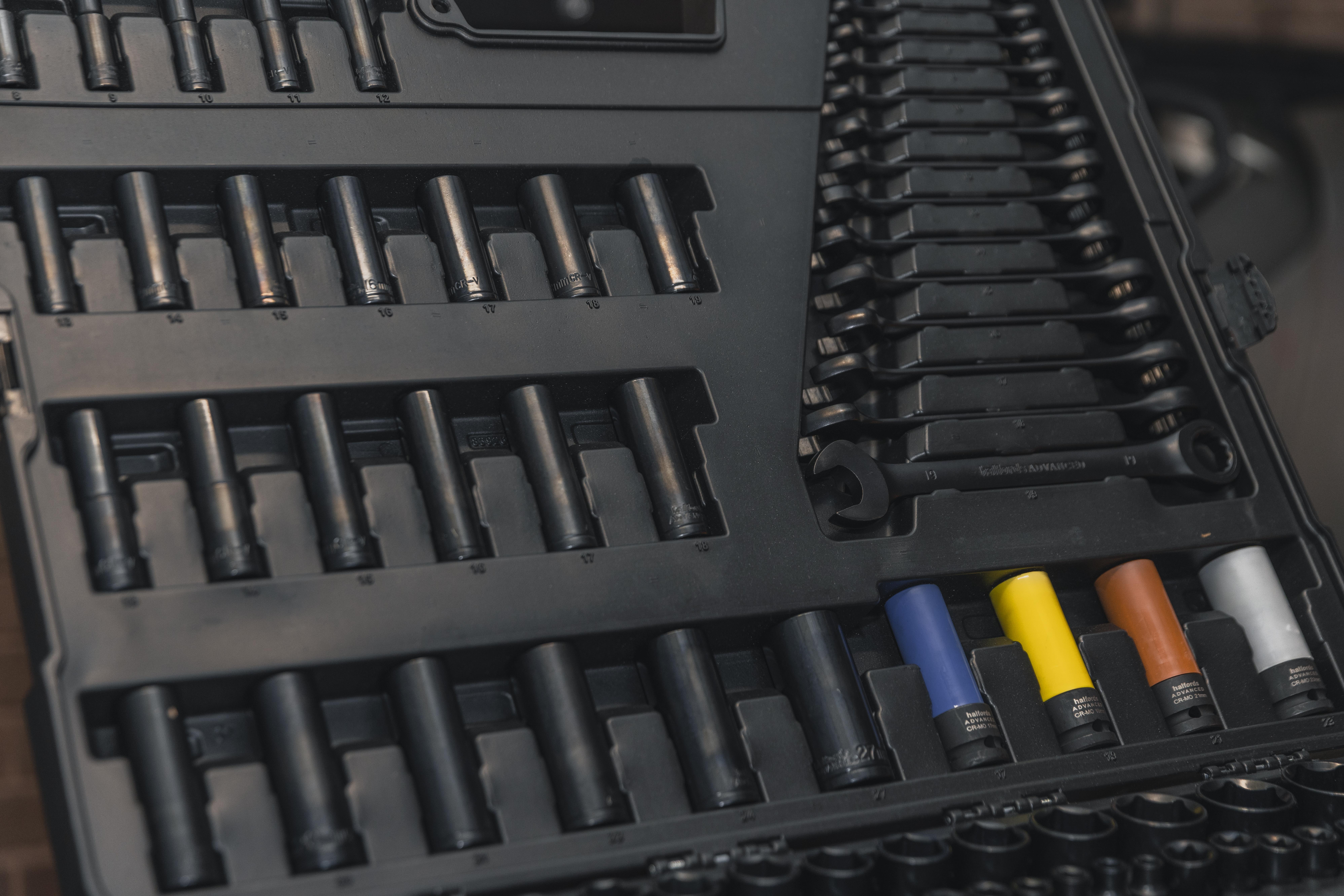 Halfords Advanced 200 Piece Socket and Ratchet Spanner Set - Limited Black Edition 12 Halfords Advanced 200 Piece Socket and Ratchet Spanner Set - Limited Black Edition