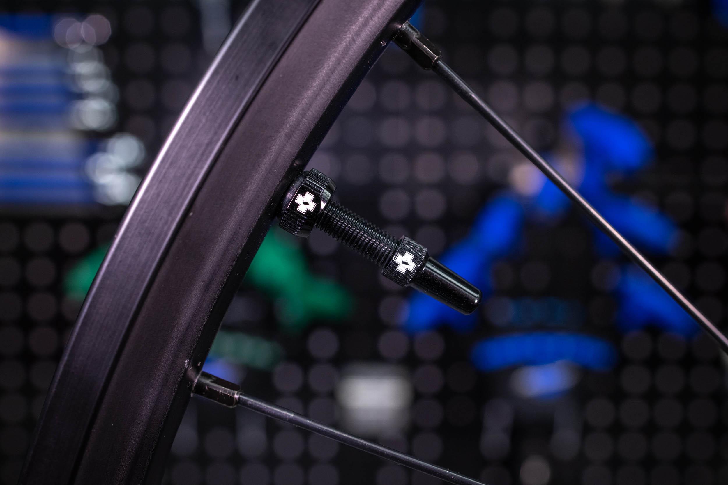 Muc-Off Ultimate Tubeless Kit 10 Muc-Off Ultimate Tubeless Kit