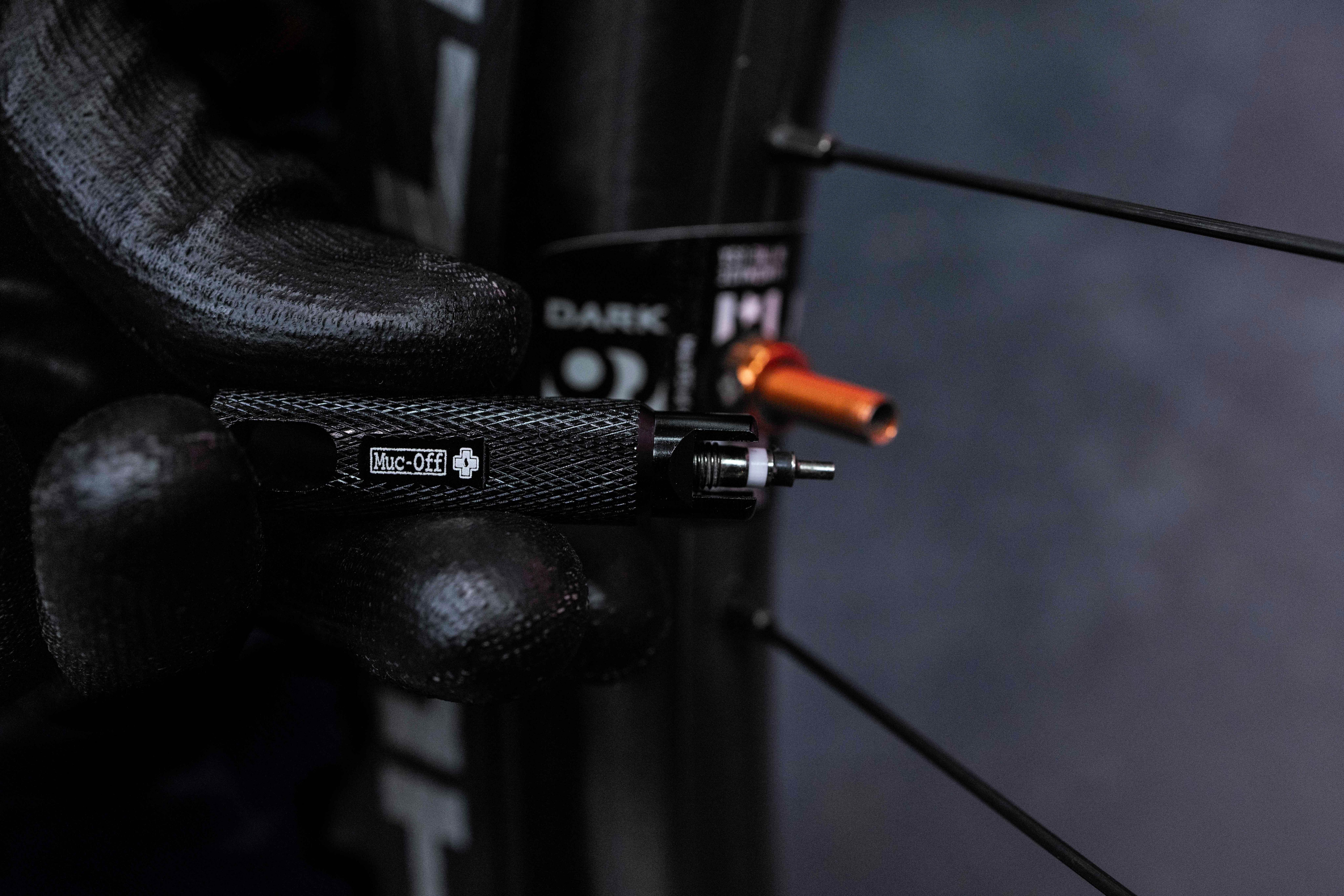 Muc-Off Valve Core Remover Tool