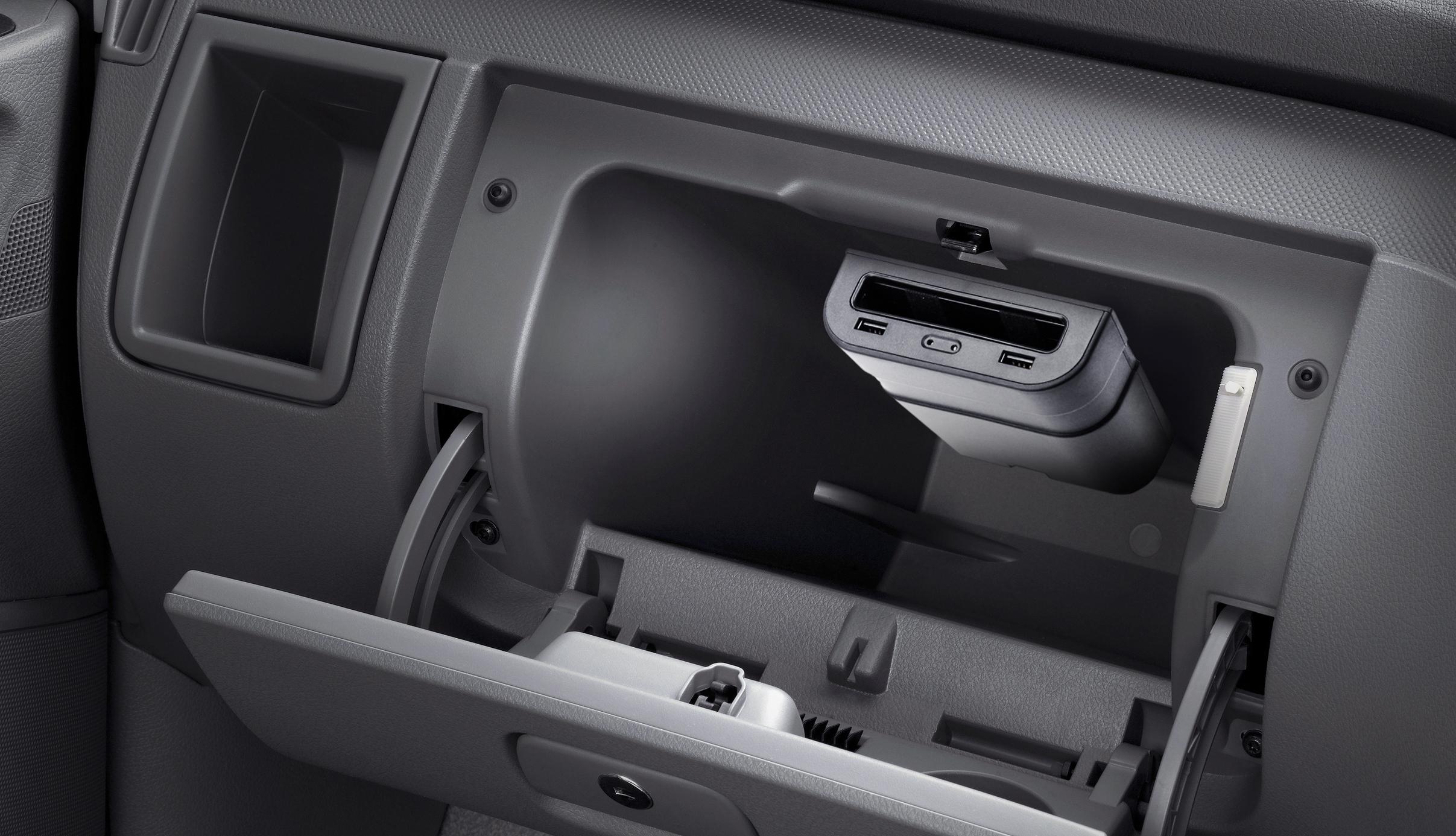 Connects2 Universal In-Car Charging Pocket 3 Connects2 Universal In-Car Charging Pocket