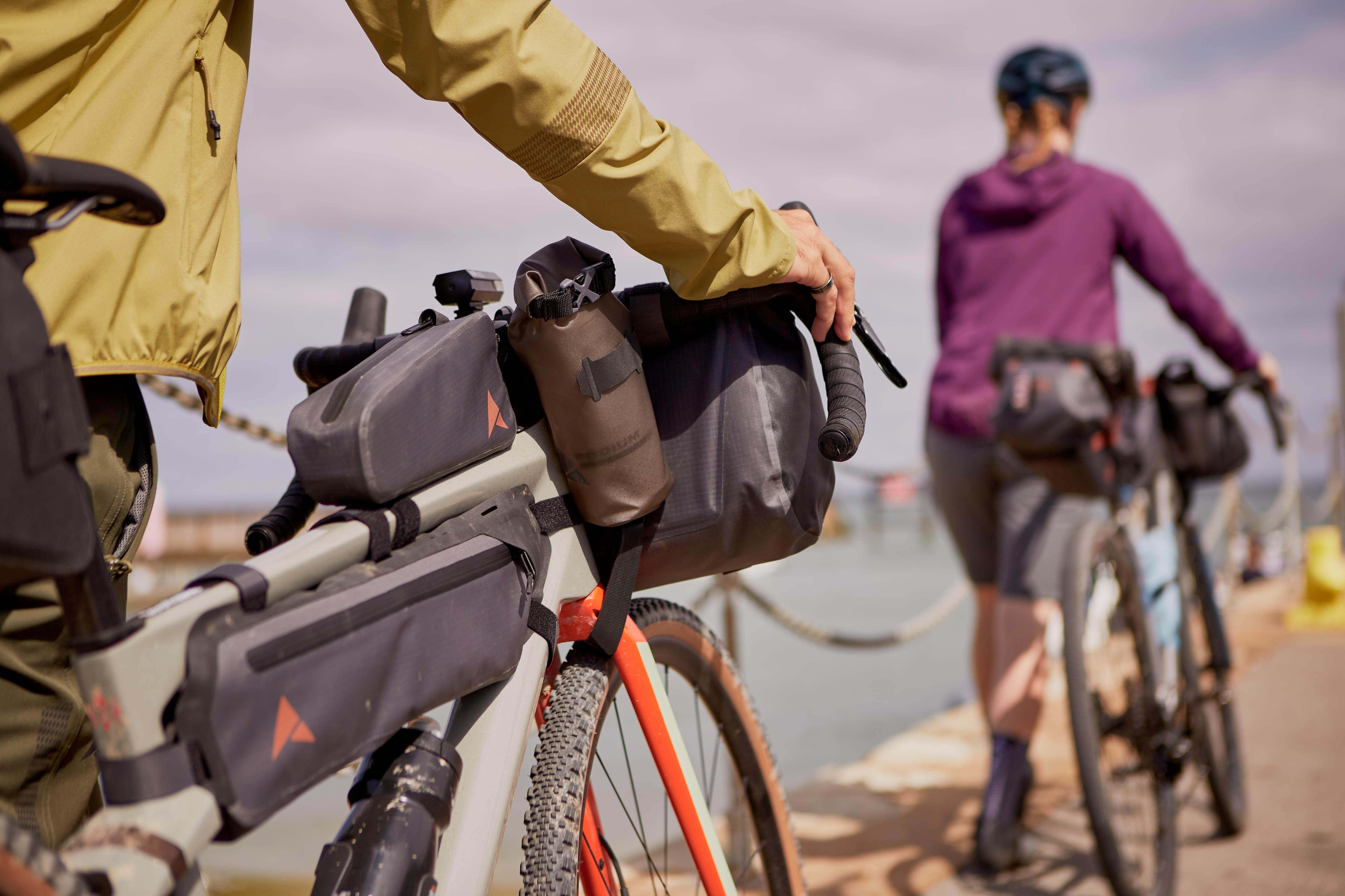 Altura Vortex 4L Waterproof Half Frame Pack 8 Altura Vortex 4L Waterproof Half Frame Pack