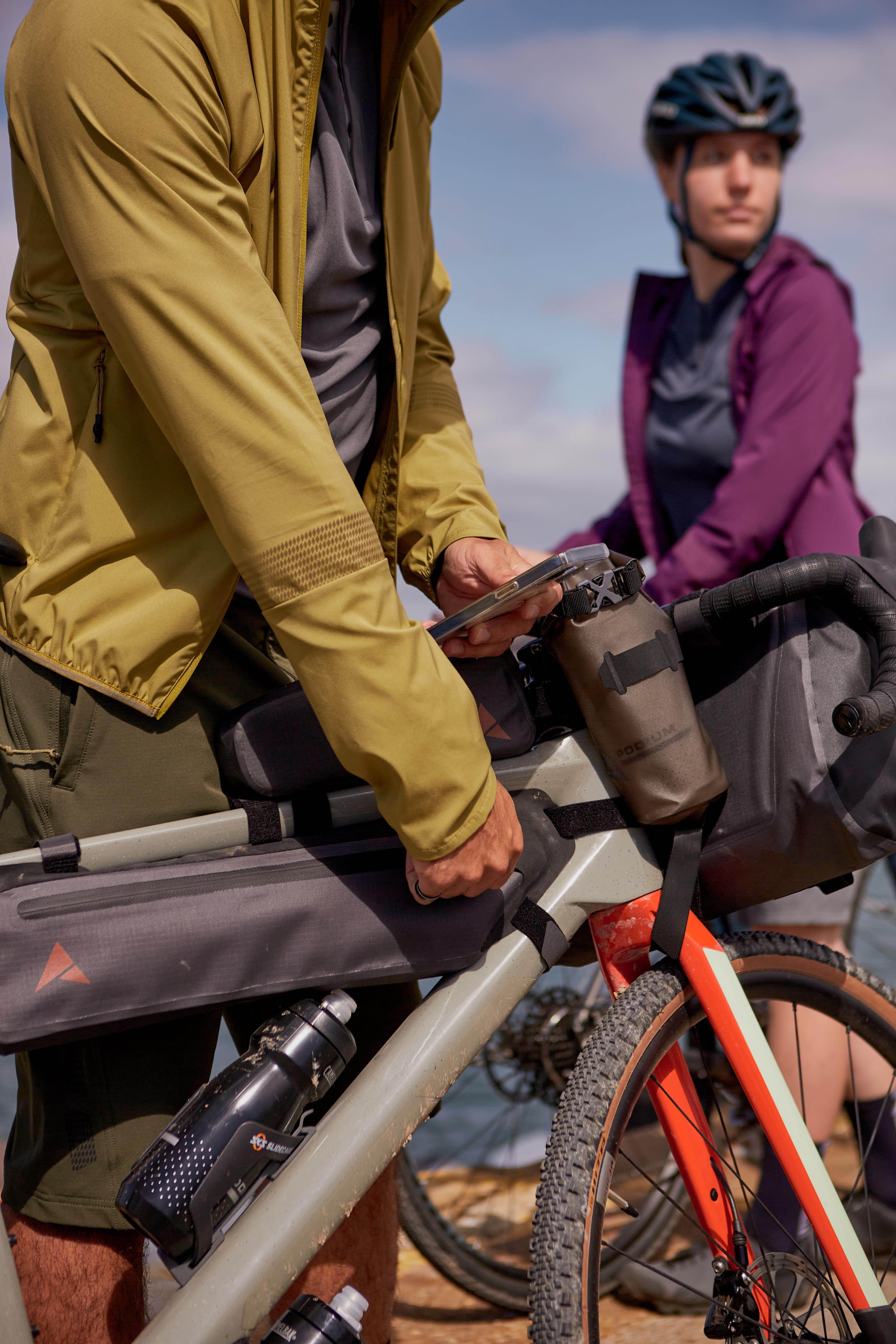 Altura Vortex 4L Waterproof Half Frame Pack 9 Altura Vortex 4L Waterproof Half Frame Pack