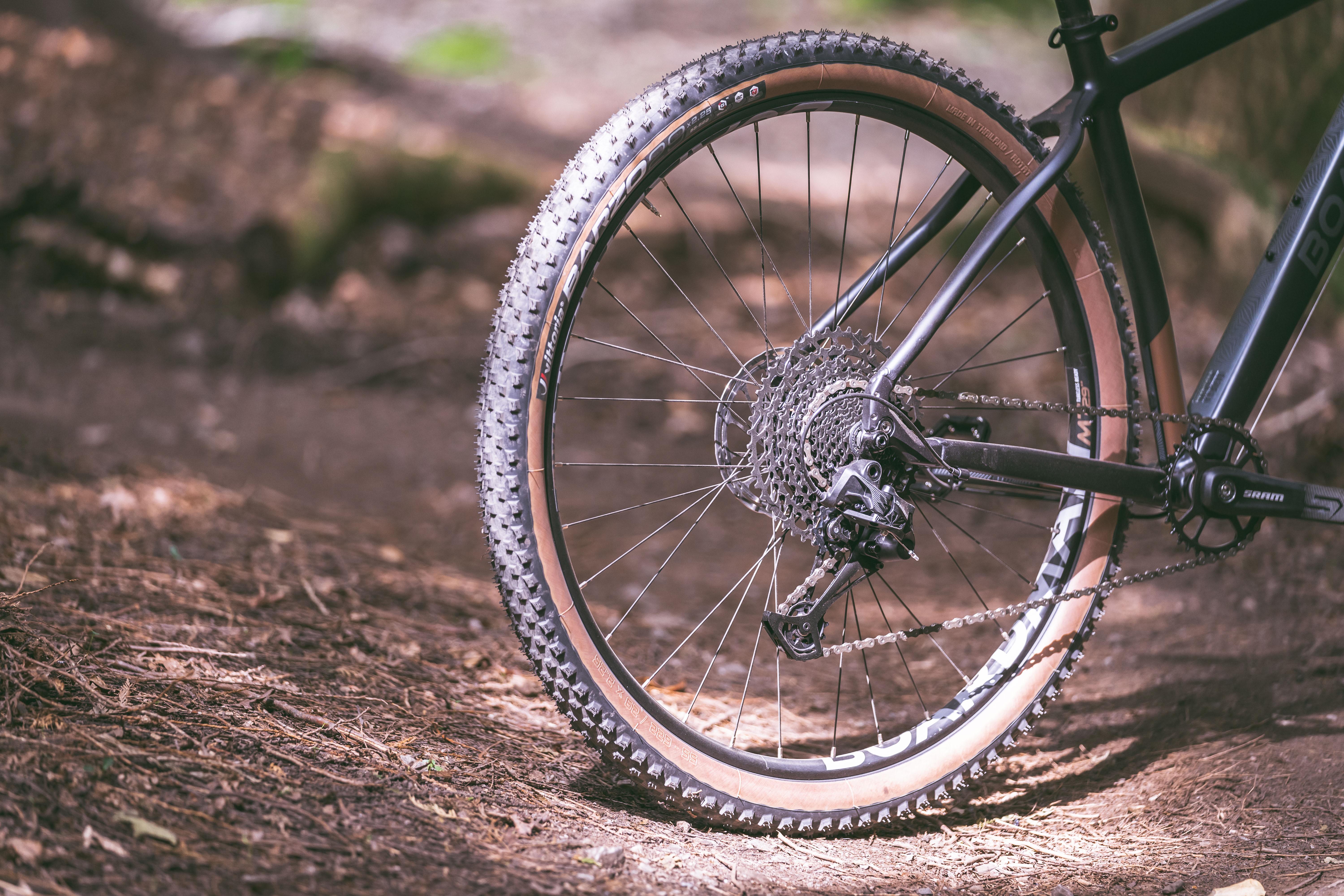 Boardman MHT 8.9 Mountain Bike - S, M, L Frames