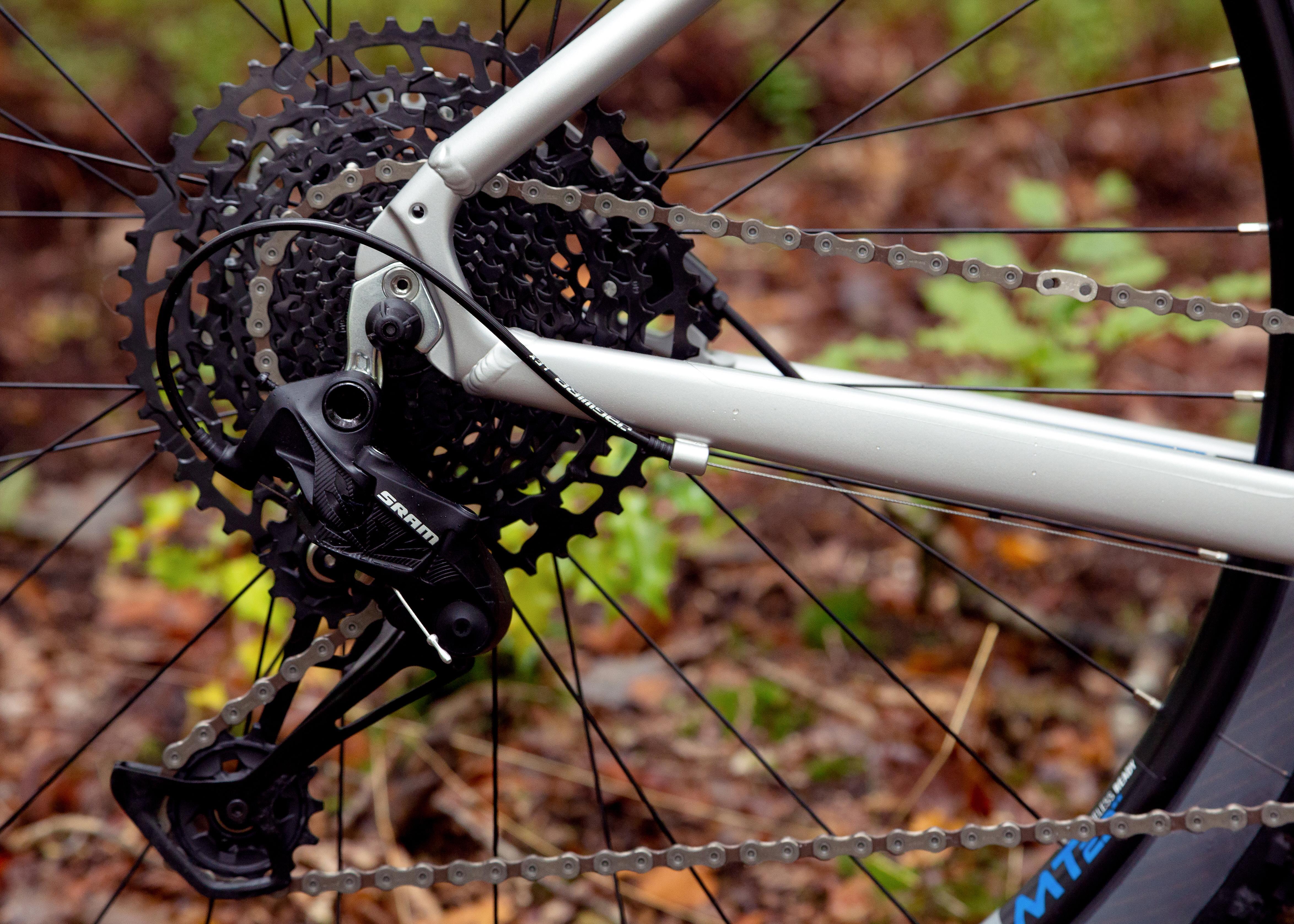 Boardman MHT 8.8 Mens Mountain Bike - S, M, L, XL